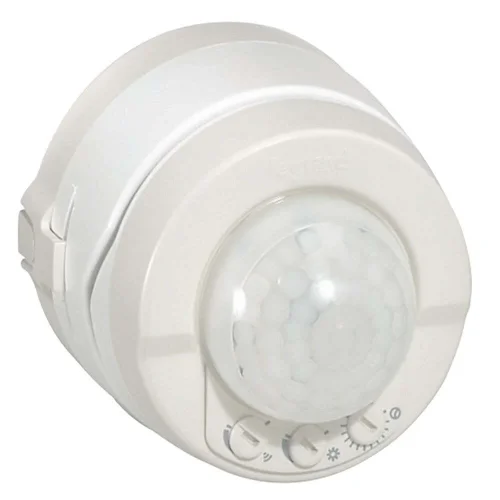 Legrand 69780 Pır Hareket Sensörü 360° R8 Duvar&Tavan Tipi Ip55 Beyaz - 1